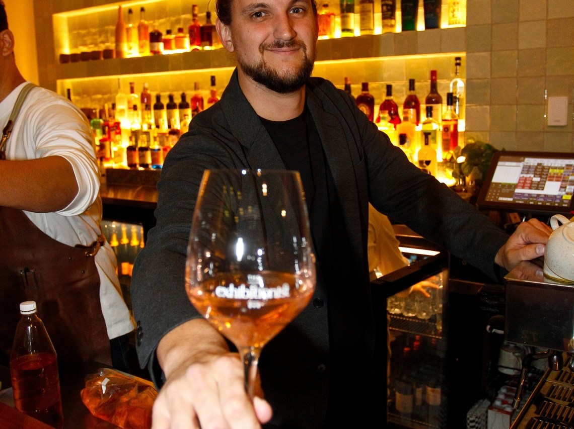 Gold Coast's The Exhibitionist Bar had a successful launch at the weekend, with its uniquely designed artist-inspired cocktail menu bringing “lots of walk-ins” through the doors.