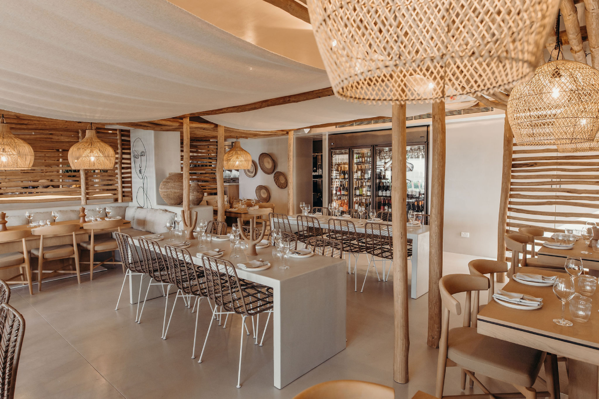 Atmos bar at Shoal Bay